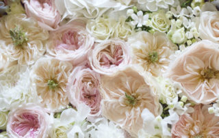 composizione fiori rosa per matrimonio