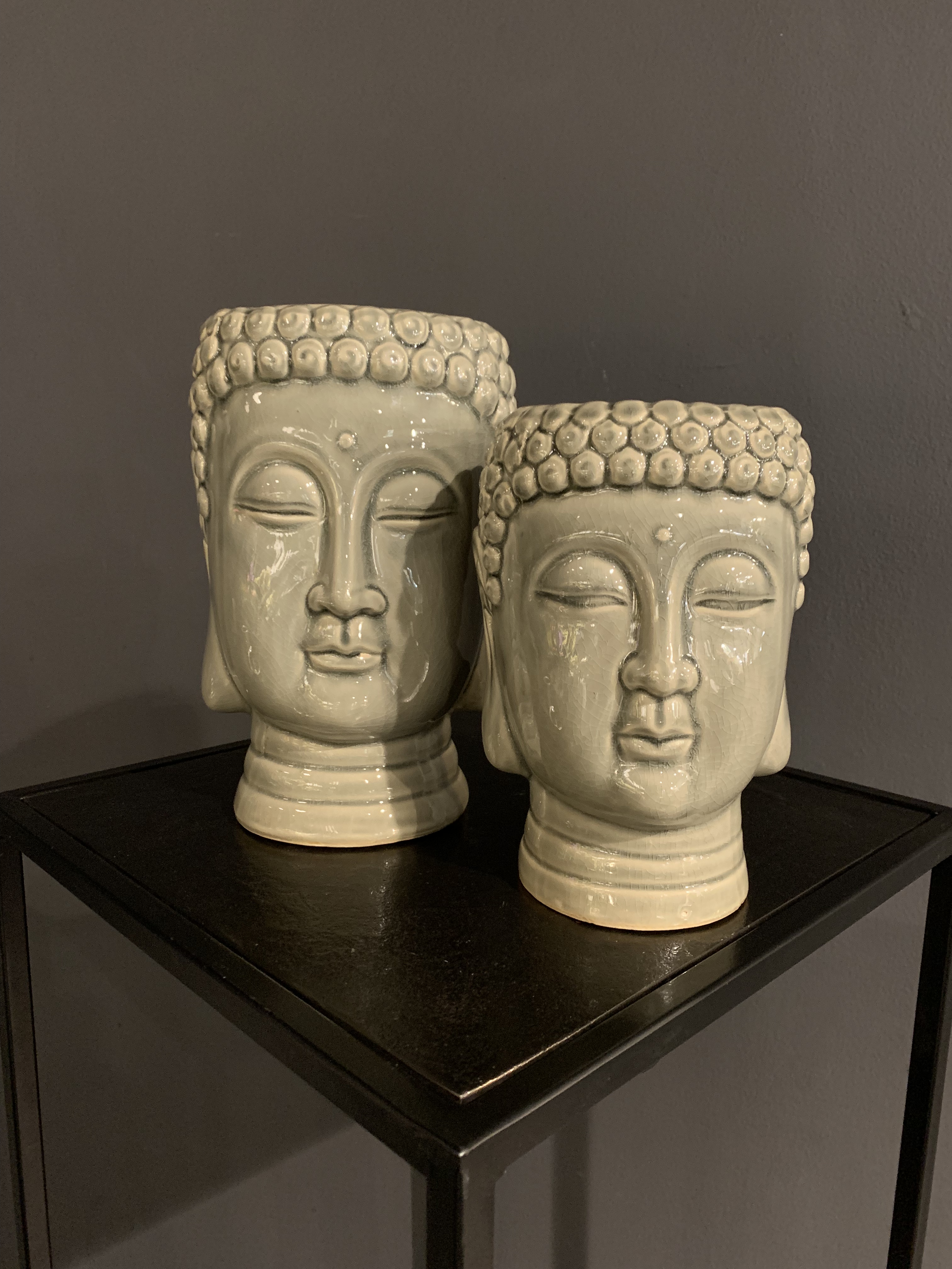 Vaso testa di buddha cemento grigio — Oggettistica